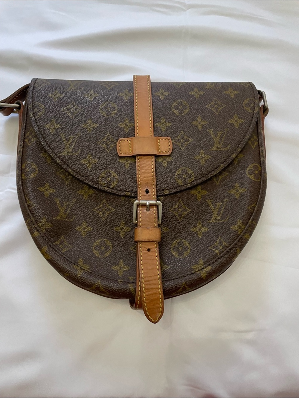 ✅AUTHENTIC✅LOUIS VUITTON CHANTILLY GM CROSSBODY BAG - Picture 2 of 9